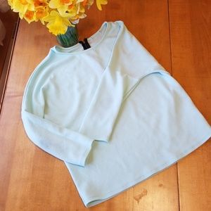 Mint blue three quarter lengthened sleeves